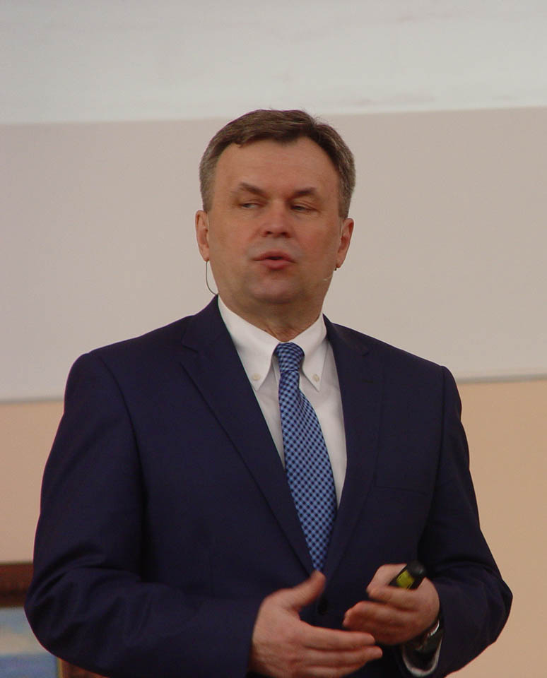Жители Чернигова учились искусству жить, а также наслаждались пением Киевского молодежного камерного хора