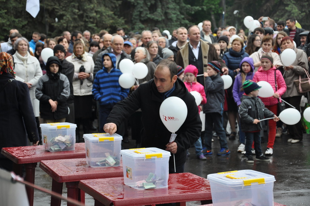 Сімейна хода пройшла центром Вінниці (ФОТО)