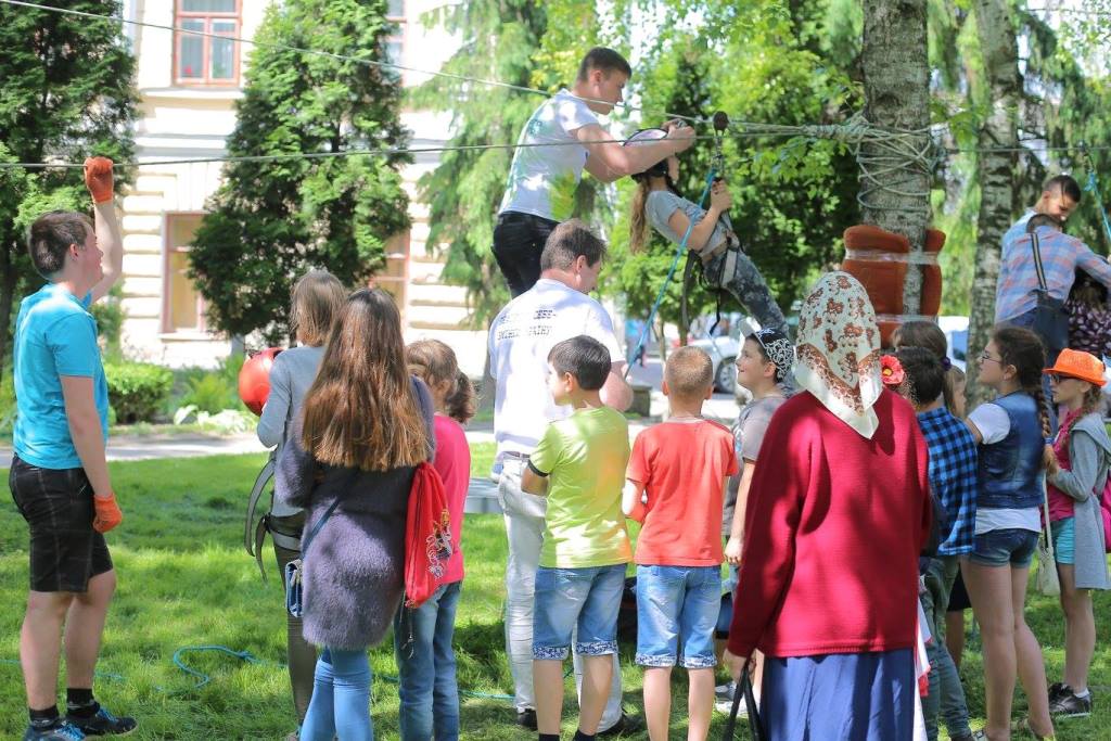 Понад 1000 маленьких жителів Дубна відвідали «Країну здоров’я»
