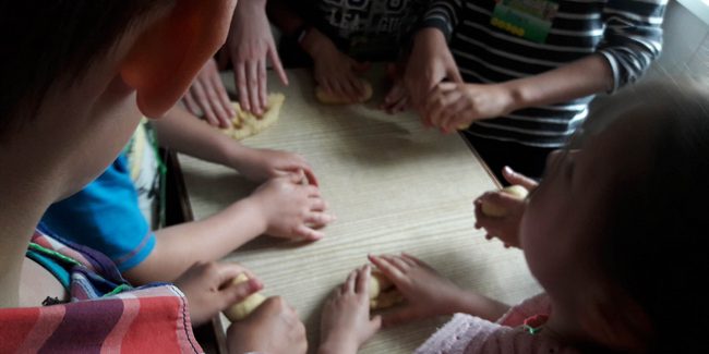 Як побудувати справжню дружбу, дізналися відвідувачі канікулярної школи в Хмельницькому