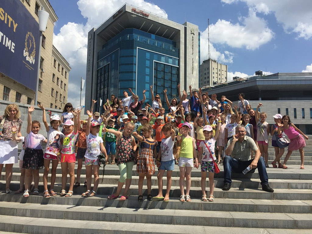 85 детей посетили каникулярную школу в Харькове