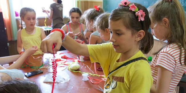 80 дітей відвідували канікулярну школу "Дружболандія" в Харкові