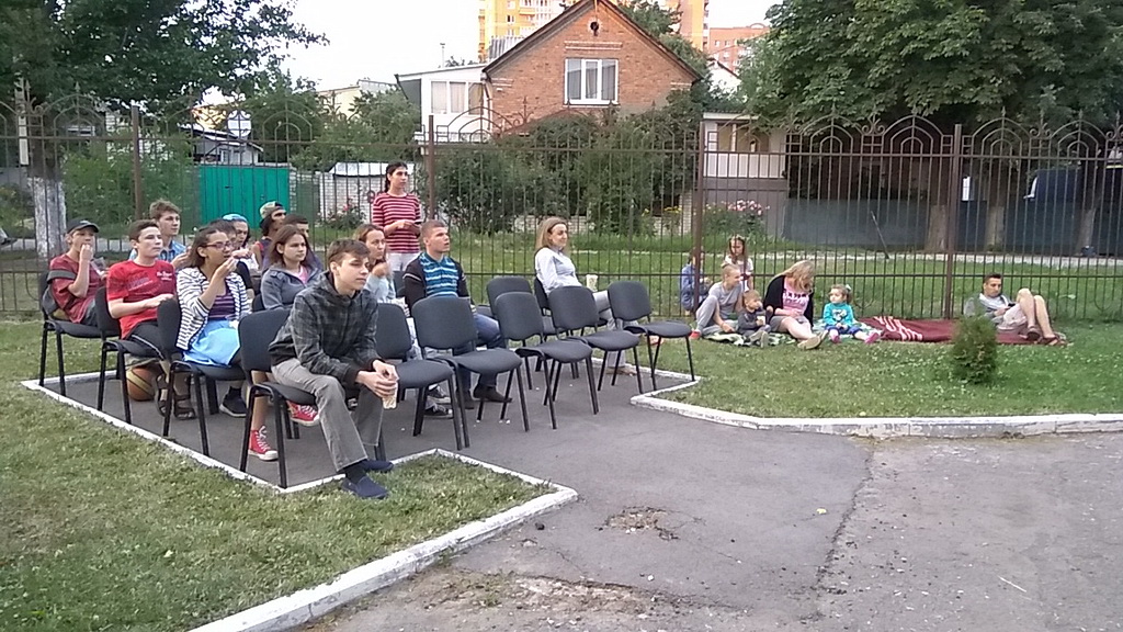 15 молодых адвентистов служили харьковчанам на проекте «Сильное поколение»