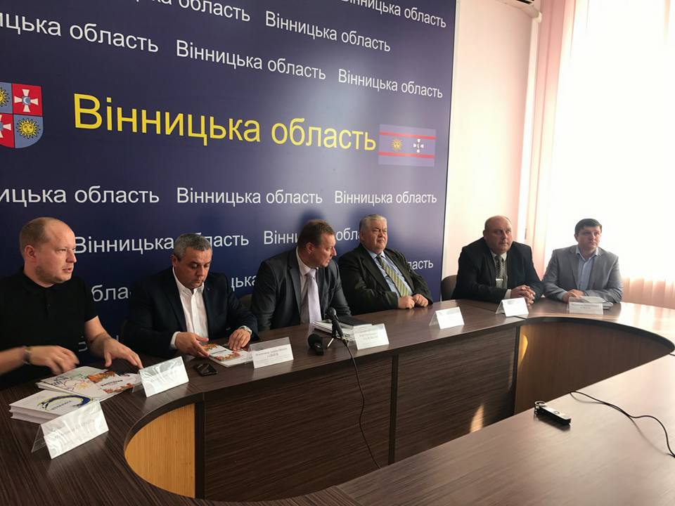 Всеукраїнський автопробіг Реформації проїхався по містах та селах Вінниччини 