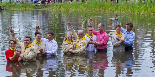 Нужно ли креститься в воде, если я уже крещен Святым Духом?