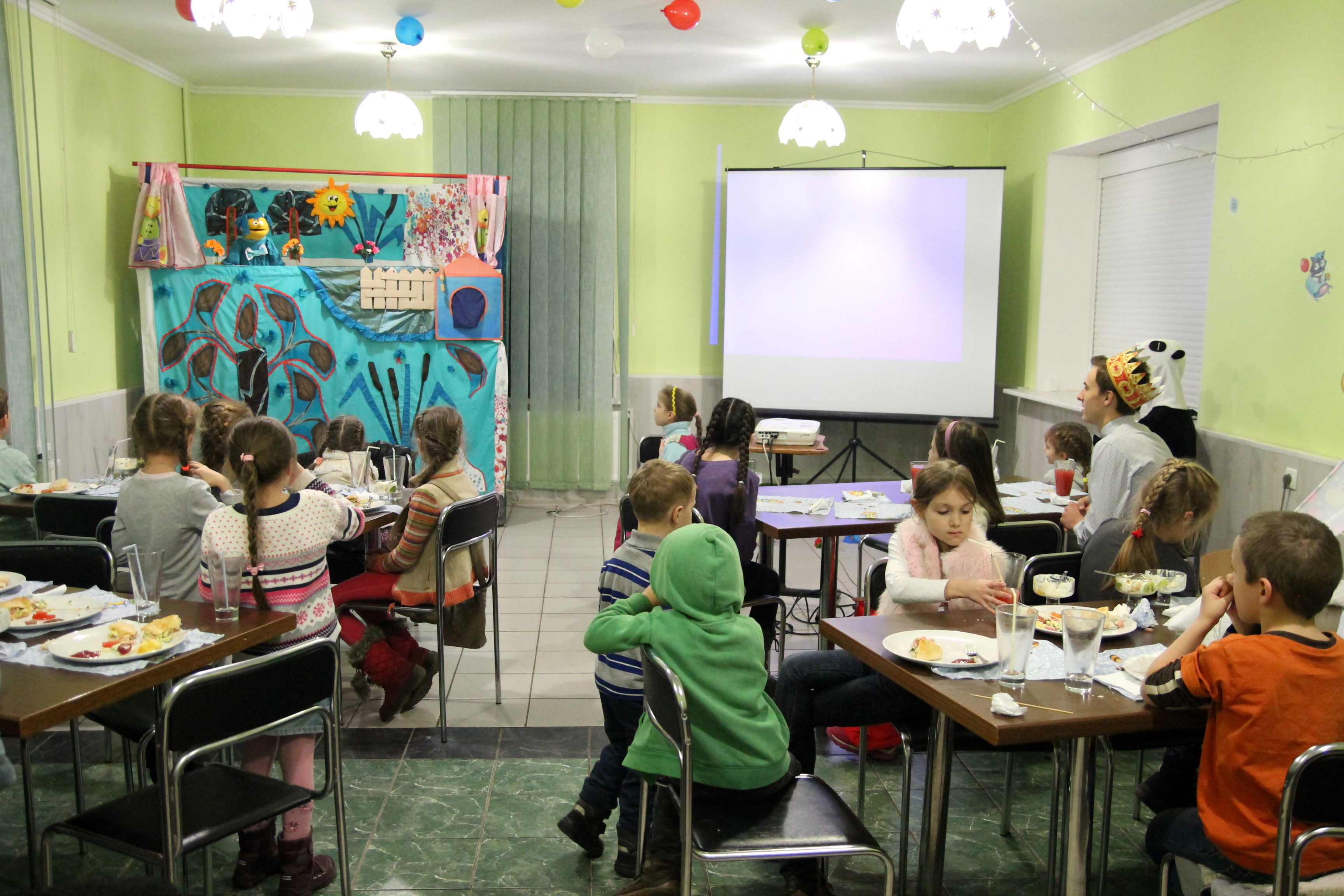 Діти поринули у казку на християнському арт-кафе у Черкасах 