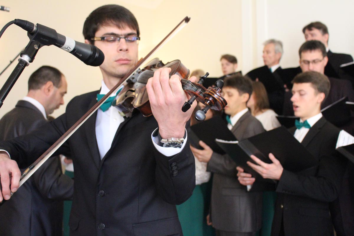 Адвентистський хор «Еммануїл» оспівував Спасителя у шести містах України 