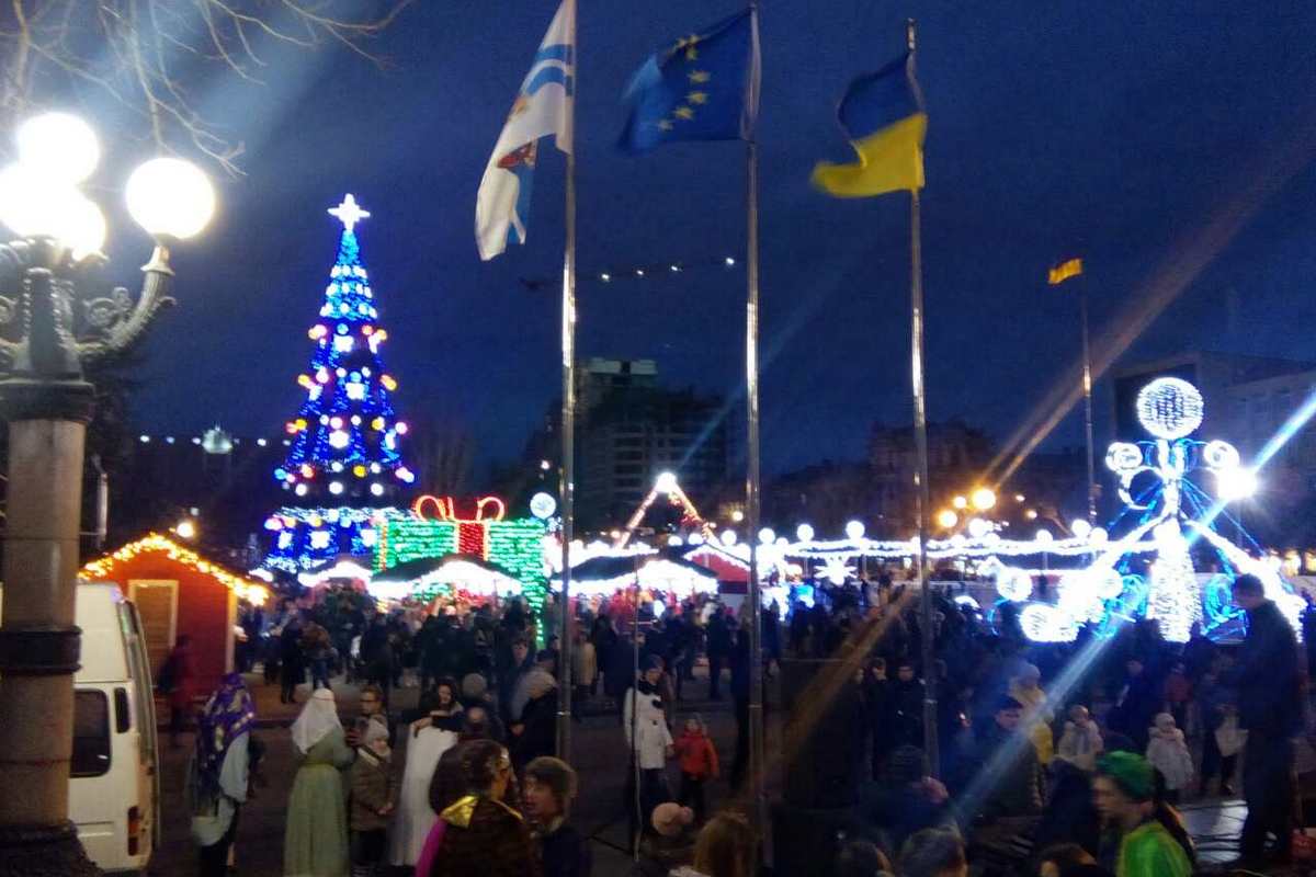 На главной площади города Николаева прошла Рождественская программа