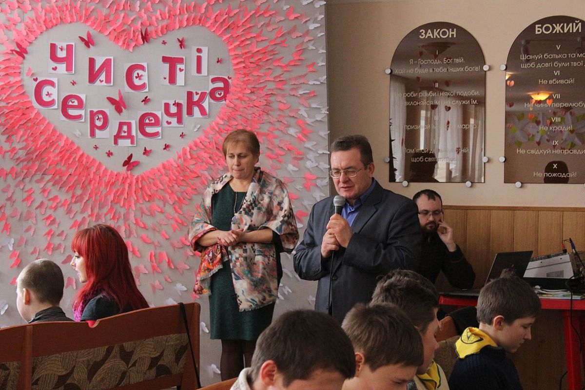 У Хмельницькому відкрили дитяче арт-кафе «Чисті сердечка»