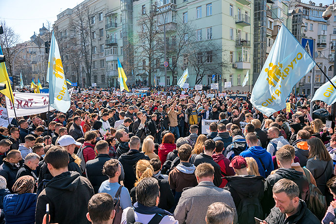 Учасники мітингу за сім’ю застерігають владу від обмеження свободи слова