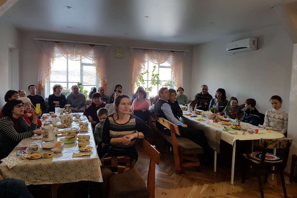Как радость влияет на самочувствие, узнали гости клуба «За чашкой чая» в Новом Буге