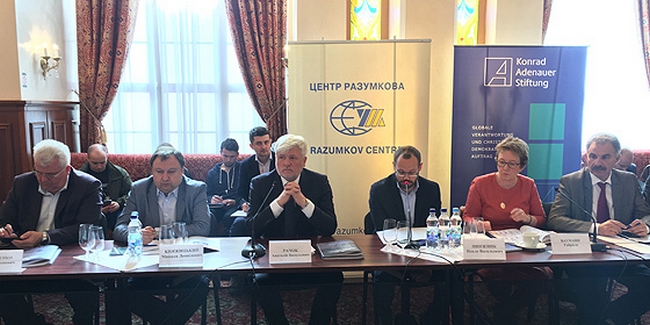 Центр Разумкова презентує нове опитування про релігію (ТЕКСТ)