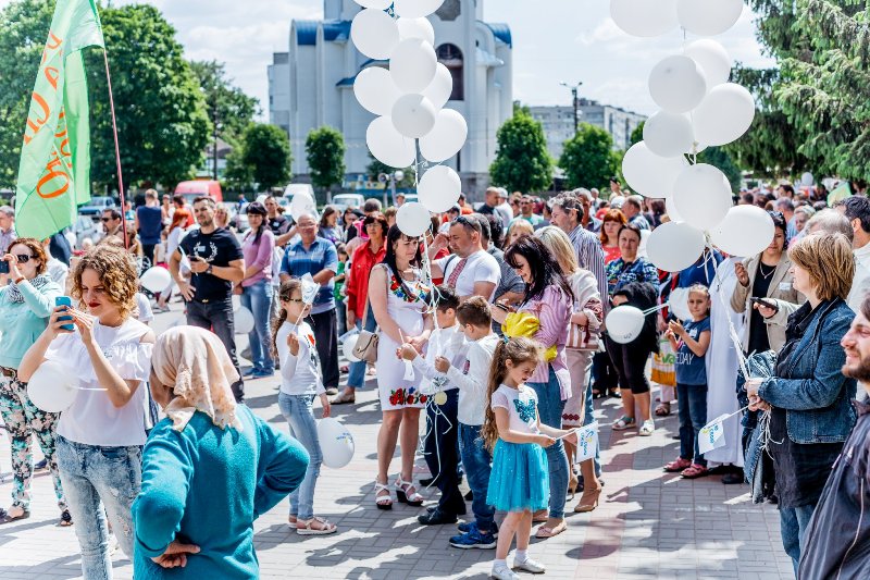 Марафон вуличних сімейних заходів в Україні за вихідні охопив 10 міст 