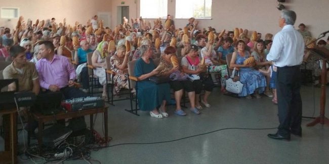 Лікарі провели лекції, консультації та діагностику для мешканців Сєверодонецька та Лисичанська