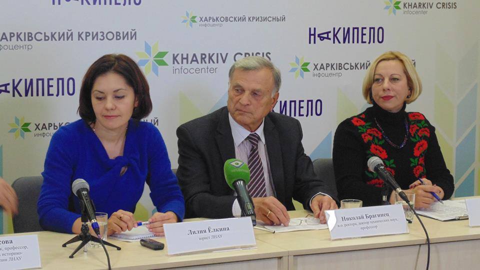 Коллеги называют ректора «батей», оппоненты – «дедом»