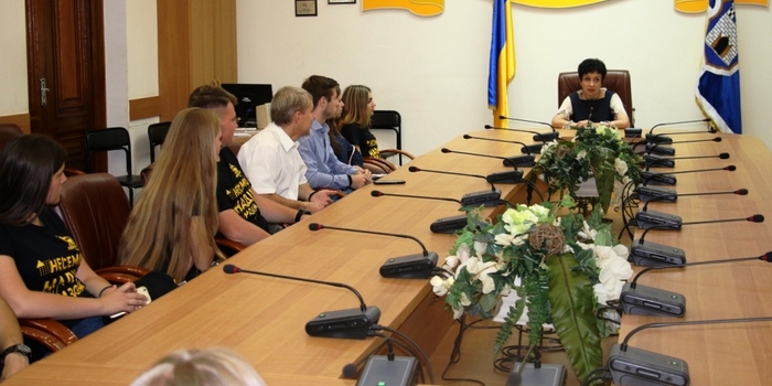 У Житомирській міській раді побували представники молодіжного громадського руху «Сильне покоління»