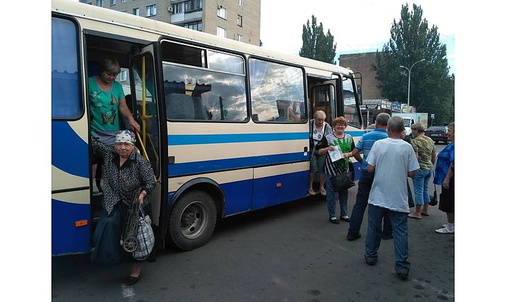 На Донетчине для жителей «красной зоны» запустили бесплатный автобус