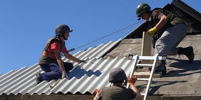 В прифронтовой зоне Донецкой области восстановили более 660 домов