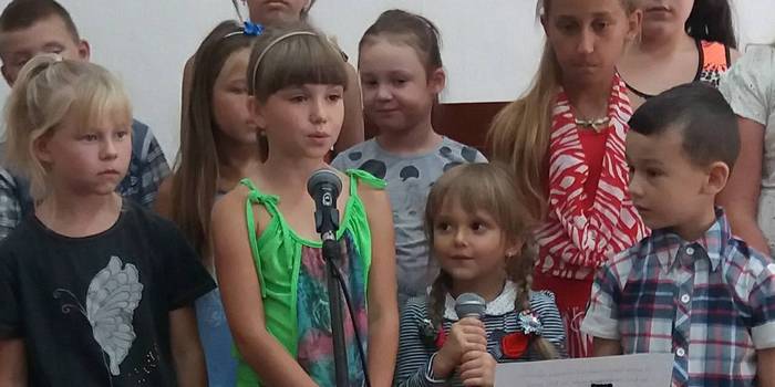 Дети поселка Березанка получили благословение на новый учебный год