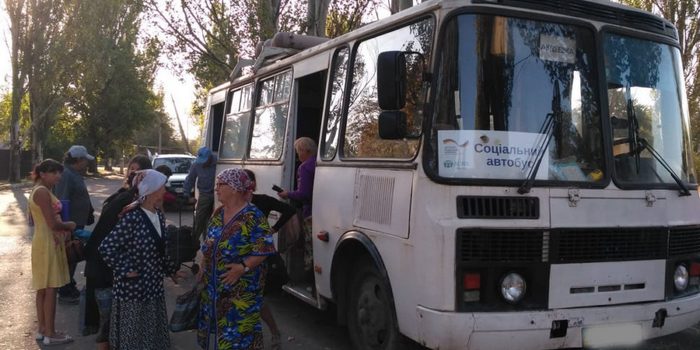 Соціальний автобус з’єднав чотири села Ясинуватського району з Очеретиним та Авдіївкою