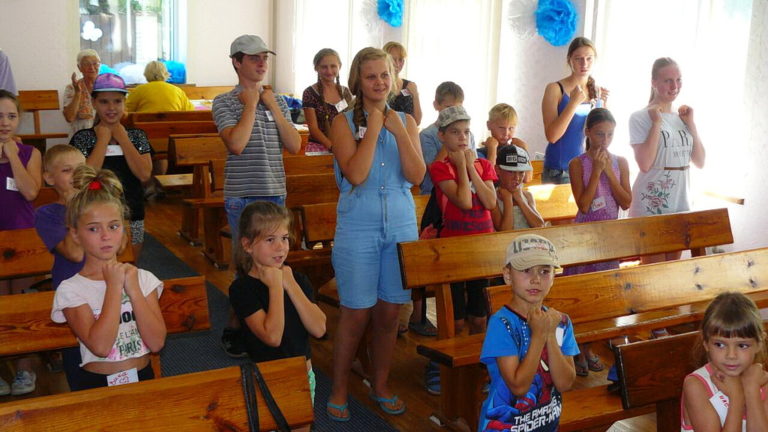 Община № 8 города Днепр провела детский каникулярный лагерь под интригующим названием «Хар Мегиддо»
