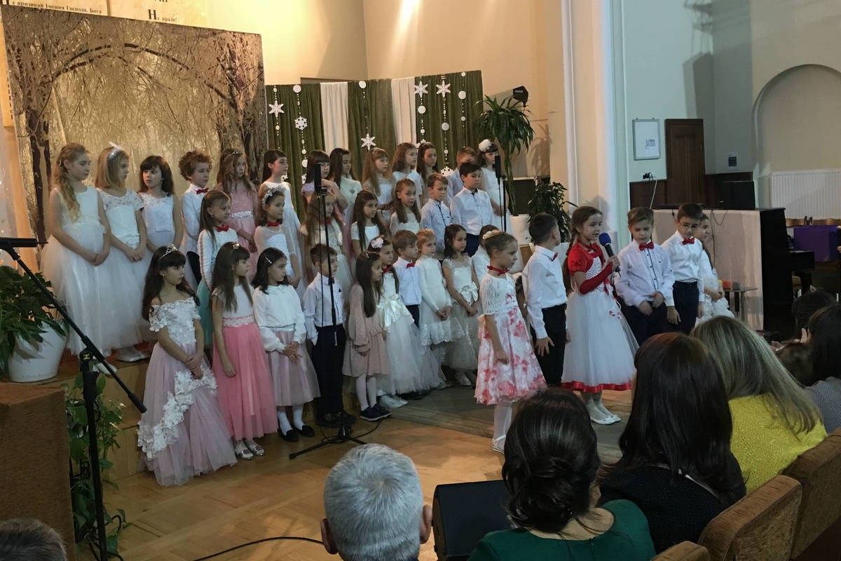 Якою має бути любов — основна тема зимового свята в школі «Соломон»