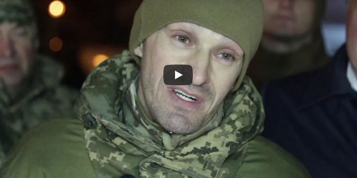 Діти-сироти підтримують чоловіків у зоні конфлікту на Сході