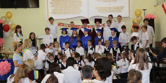 Выпускники одесской «Школы будущего» выбрали профессию и жизнь с Богом