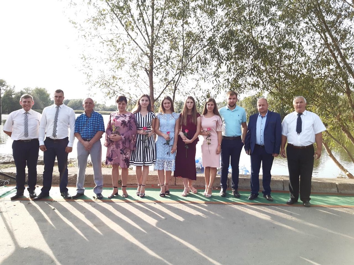Семеро молодих людей хрестились у с. Велика Вулига