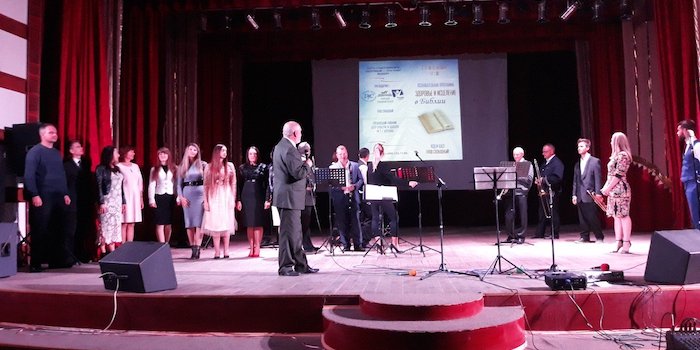 В городе Олешки херсонской области прошел концерт христианской музыки