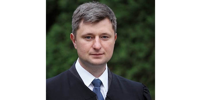 Пастор Юрій Крижанівський потребує коштів для лікування лейкемії