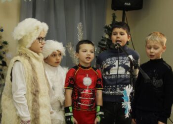 В адвентистській школі м. Суми відбулося перше новорічне свято