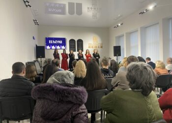 Гурт НАОМІ провів різдвяний концерт в одній з буковинських громад